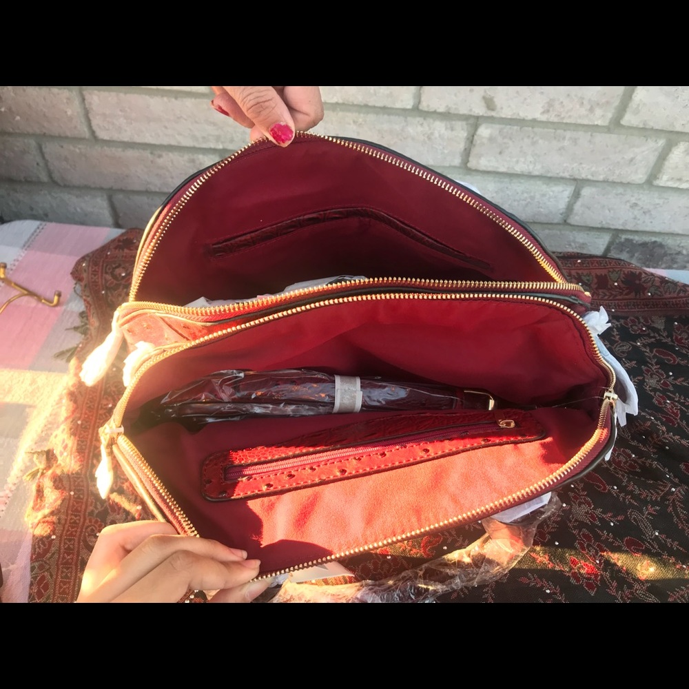 Red Handbag - Picture 3 of 5